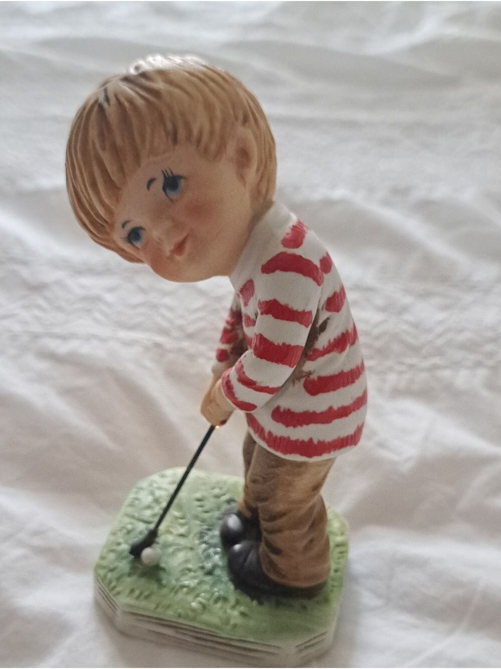 VTG Moppets Figurine 'Golf Boy" Fran Mar ceramic collectible 1975 coastal 6"